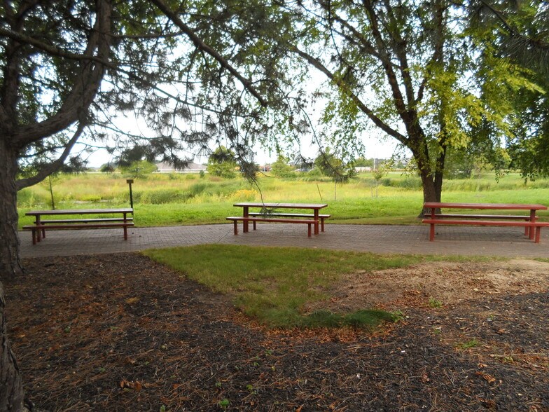 More Photos Of 1305 Cumberland Ave, West Lafayette Office For Lease