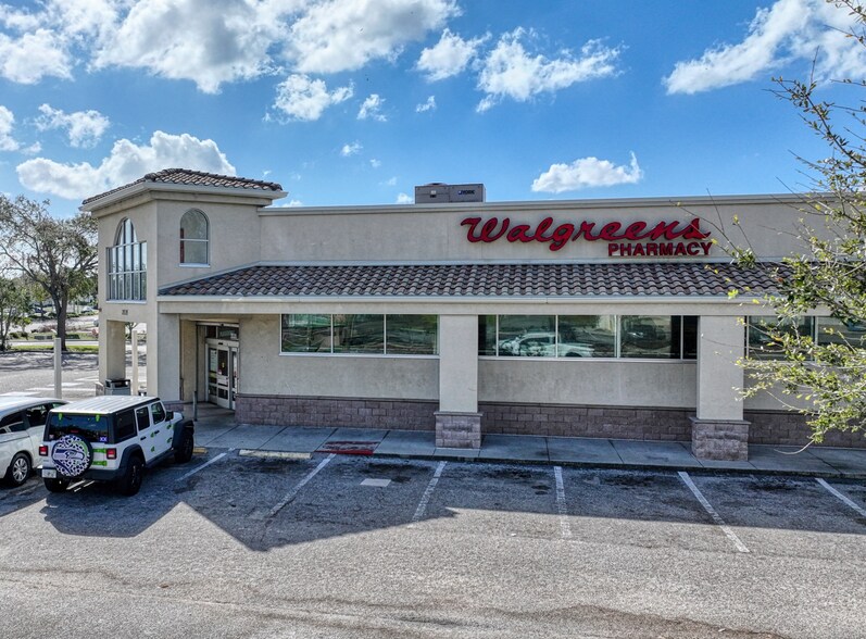 More Photos Of 3535 Tamiami Trl, Sarasota Drugstore For Sale