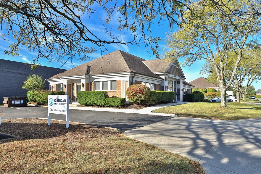 More Photos Of 2425 Deewood Dr, Columbus Medical For Sale