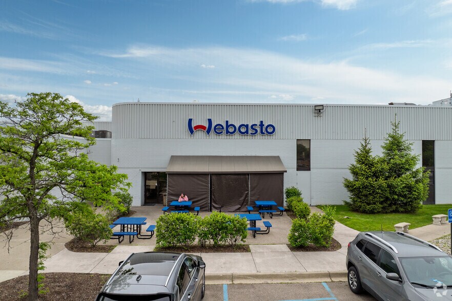 More Photos Of 2700 Product Dr, Rochester Hills Warehouse For Lease