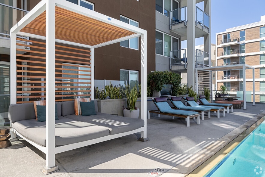 More Photos Of 1980 Kettner Blvd, San Diego Apartments For Lease