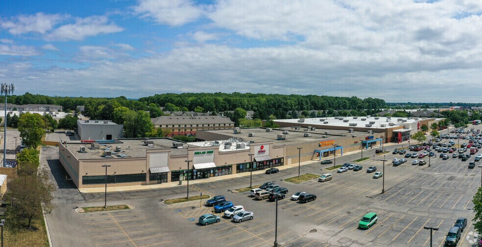 More Photos Of 6000-6100 Sawmill Rd, Dublin Storefront For Lease