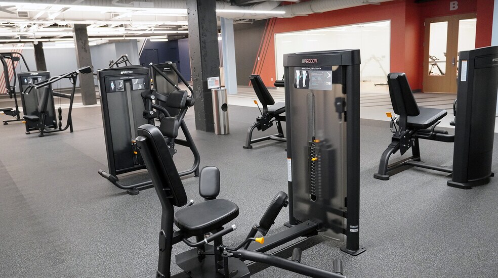 More Photos Of 101 E 2nd St, Tulsa Office For Lease