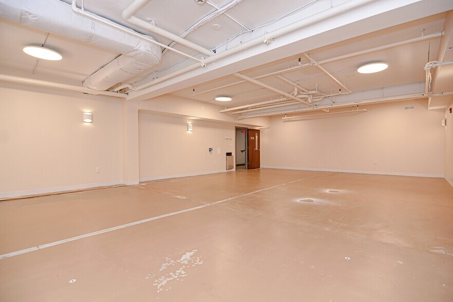 More Photos Of 24-28 High St, Medford Apartments For Lease