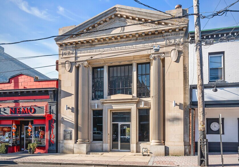 More Photos Of 25 W Front St, Keyport Bank For Lease