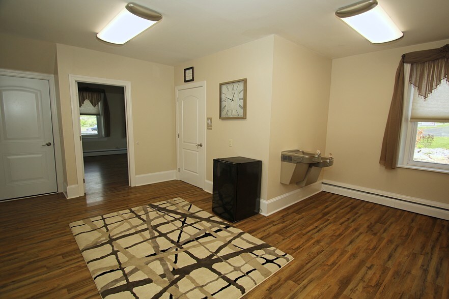 More Photos Of 1180 Route 100, Bechtelsville Office For Sale