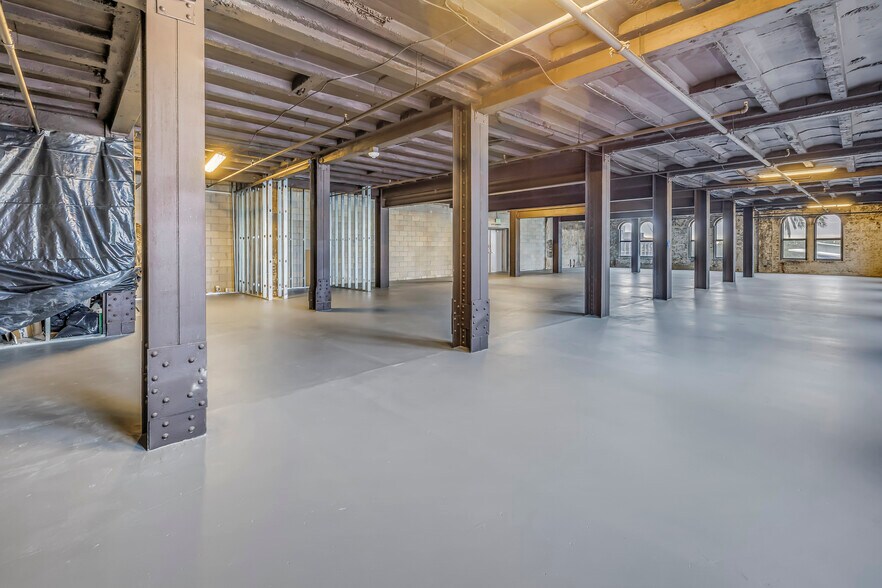More Photos Of 895 Central Ave, Saint Petersburg Office For Lease