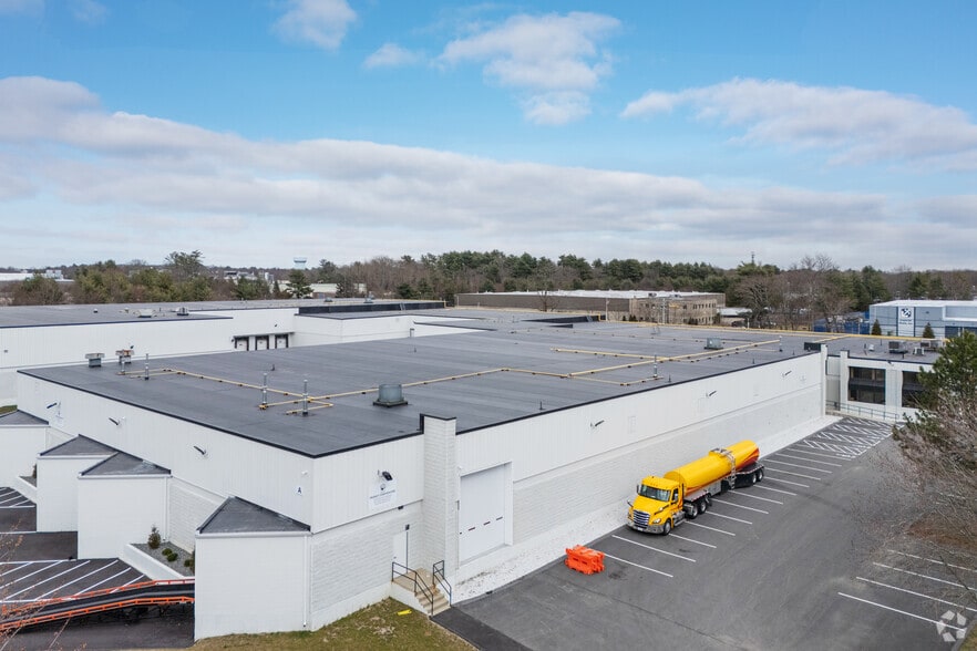 More Photos Of 50 John Hancock Rd, Taunton Manufacturing For Lease