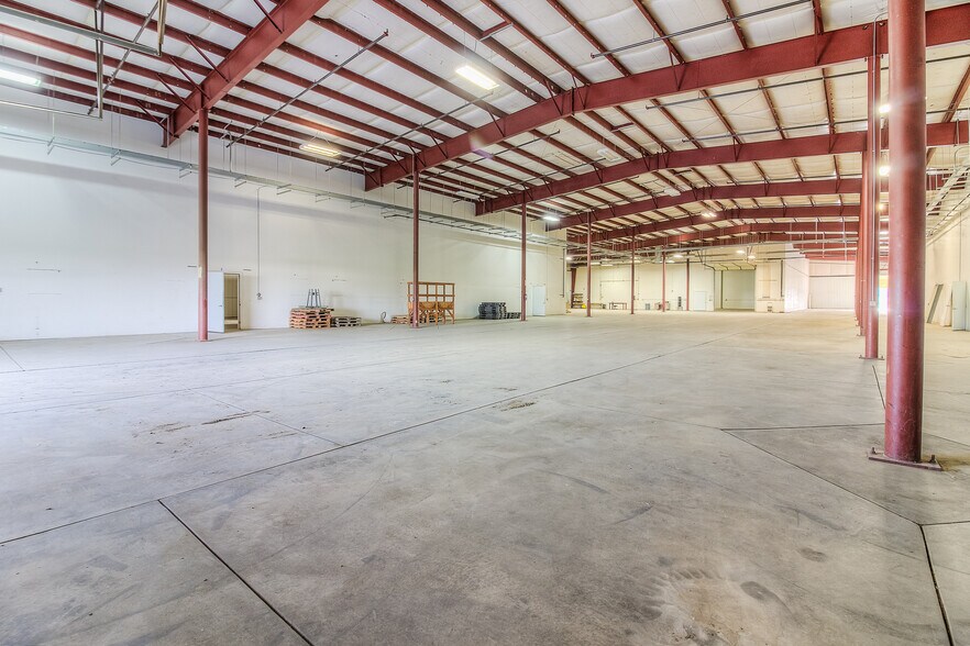 More Photos Of 503 W Prospect Rd, Moxee Warehouse For Lease