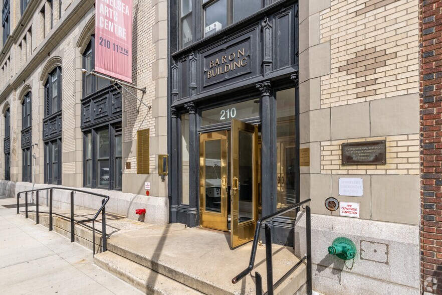 More Photos Of 210 Eleventh Ave, New York Office For Lease