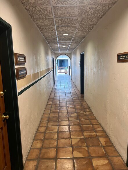 More Photos Of 30423 Canwood St, Agoura Hills Office For Sale