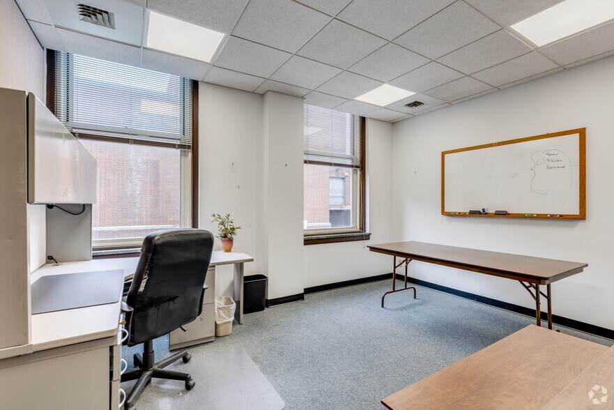 More Photos Of 313 W Liberty St, Lancaster Office For Lease
