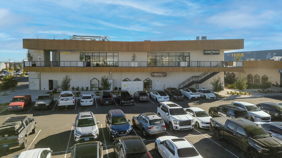 More Photos Of 8720 W Sunset Rd, Las Vegas General Retail For Sale