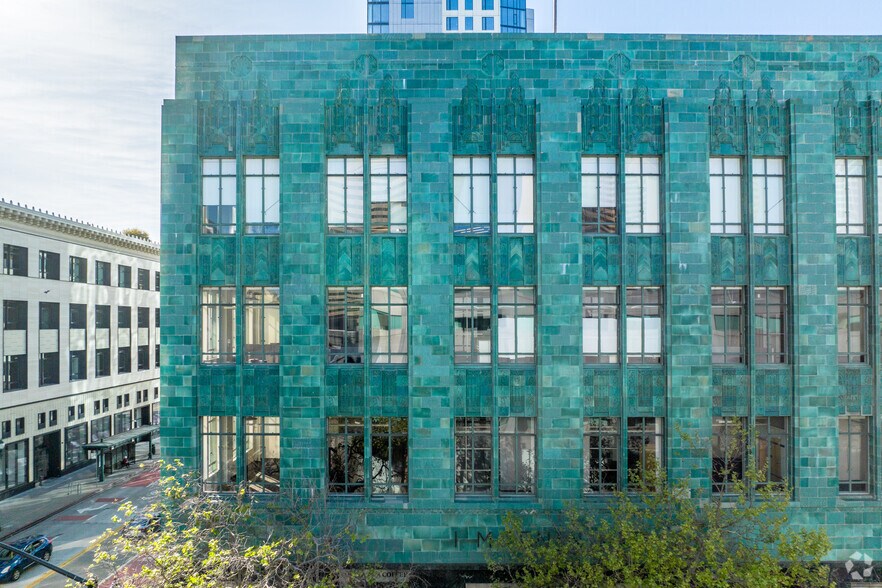 More Photos Of 2001-2015 Broadway, Oakland Office For Lease