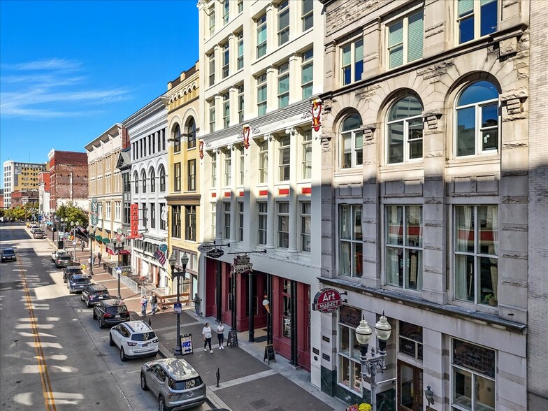 More Photos Of 418 S Gay St, Knoxville Office Residential For Lease