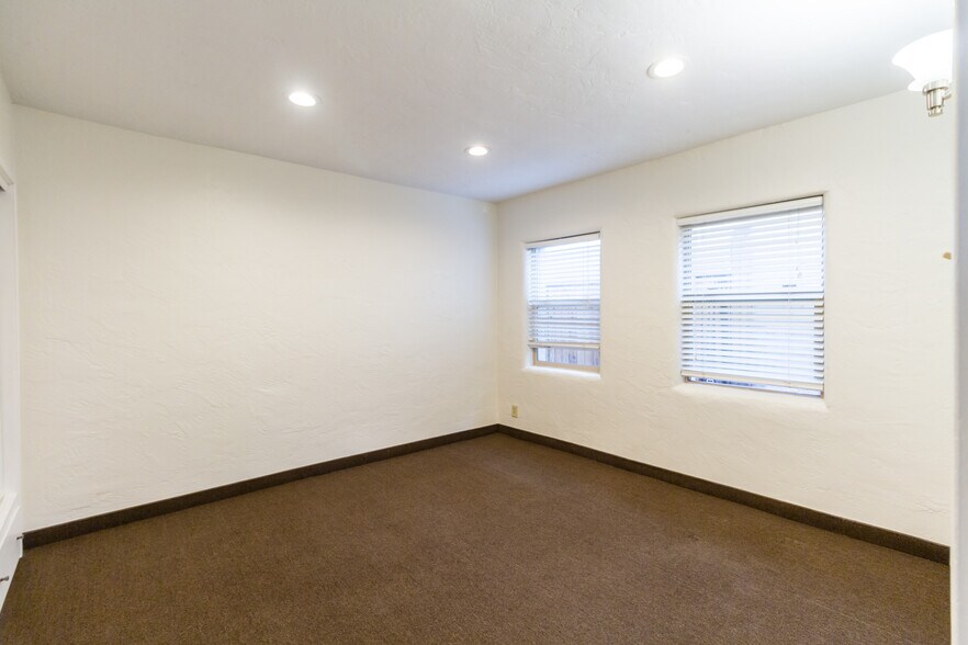 More Photos Of 508 Nevada Hwy, Boulder City Unknown For Sale