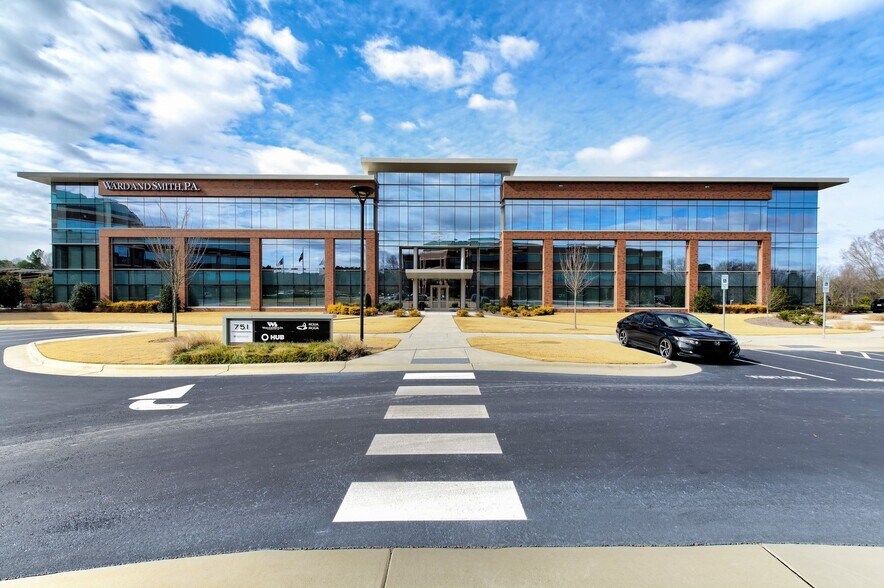 More Photos Of 701 Corporate Center Dr, Raleigh Unknown For Lease