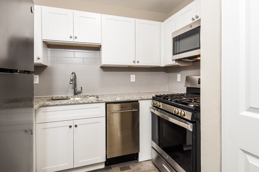 More Photos Of 3586 Jackson St, Atlanta Apartments For Sale