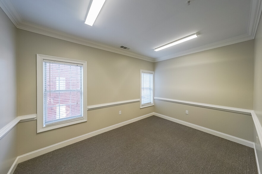 More Photos Of 1275 Shiloh Rd, Kennesaw Office Residential For Sale