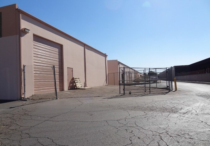 More Photos Of 4202 E Elwood St, Phoenix Warehouse For Lease