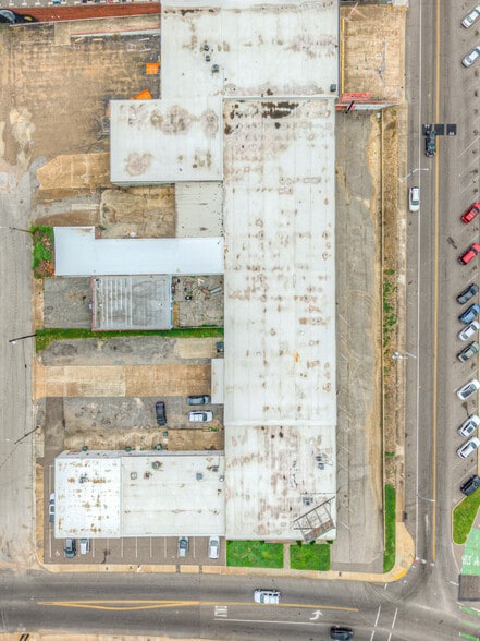 More Photos Of 478 N Hollywood St, Memphis Flex For Lease