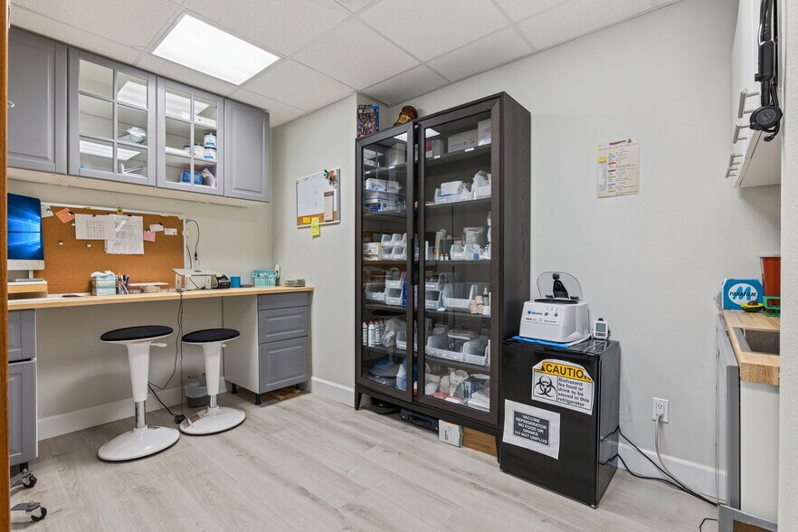 More Photos Of 17425 7th St, Montverde Office For Sale