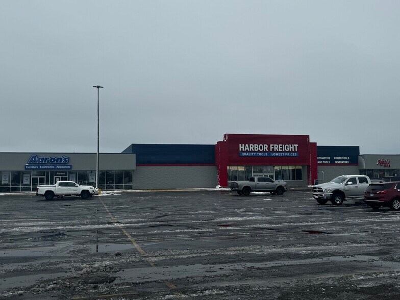 More Photos Of 4311 E Lincolnway, Sterling General Retail For Lease