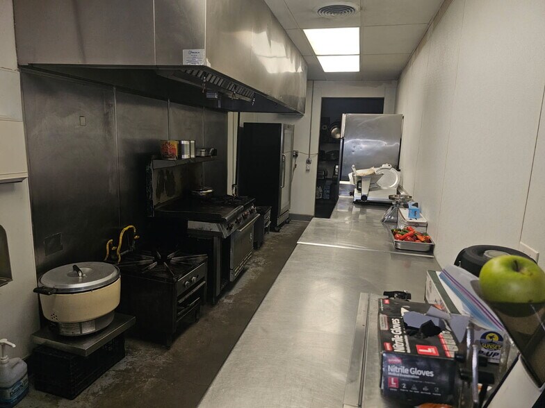 More Photos Of 1139 W 6th St, San Bernardino Freestanding For Sale