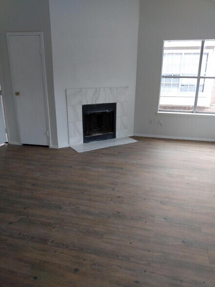 More Photos Of 5502 Farley Dr, Houston Apartments For Sale