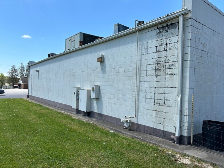 More Photos Of 413 Craigsville Road, Craigsville Convenience Store For Sale