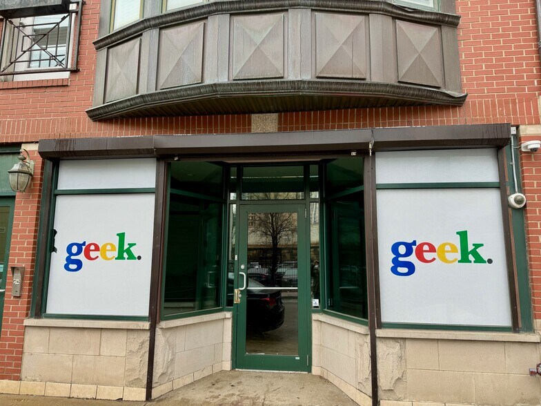 More Photos Of 67-79 E 16th St, Chicago Apartments For Lease