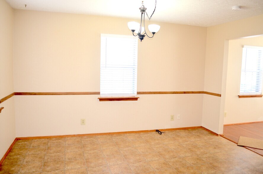 More Photos Of tazwell drive, Louisville Multifamily For Sale