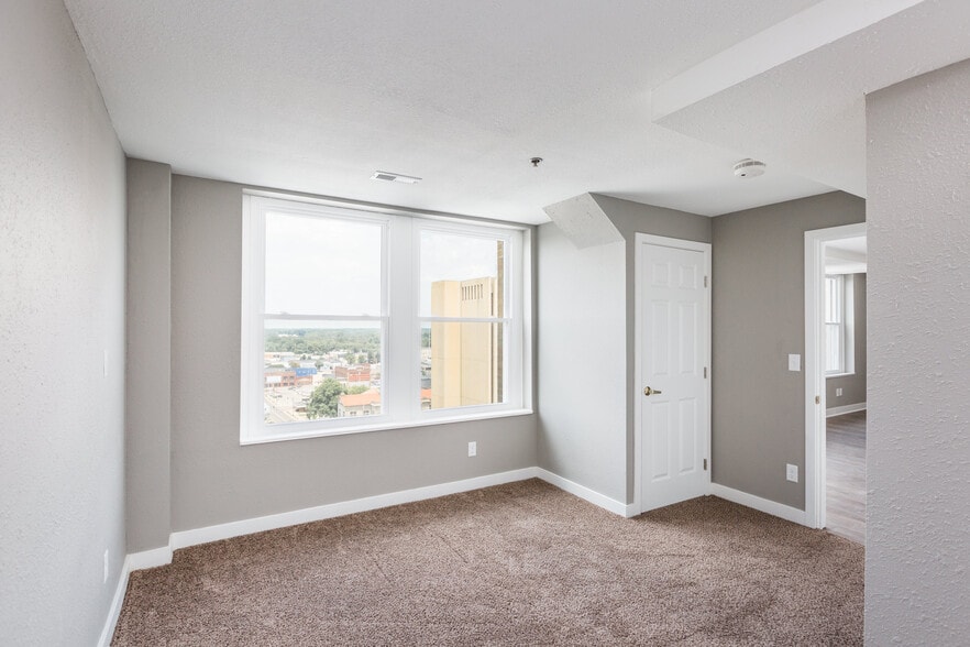 More Photos Of 1109 Jackson St, Anderson Apartments For Sale