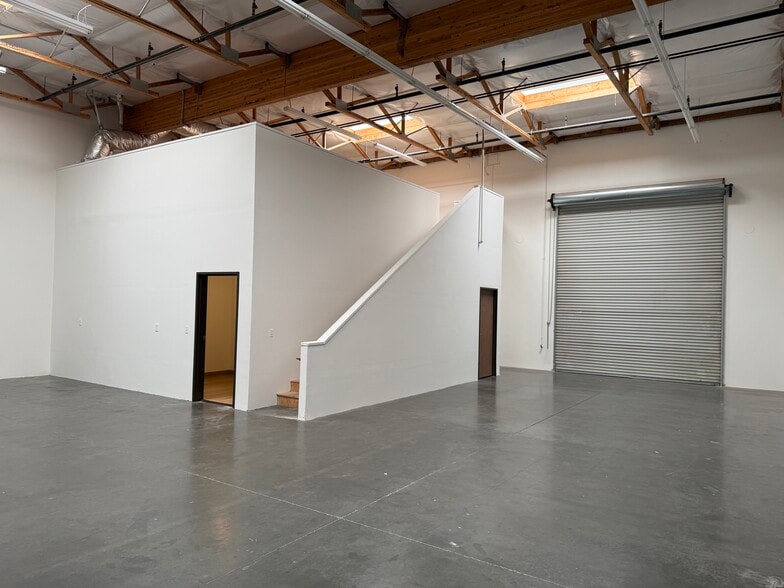 More Photos Of 4420 Commodity Way, Shingle Springs Flex For Lease