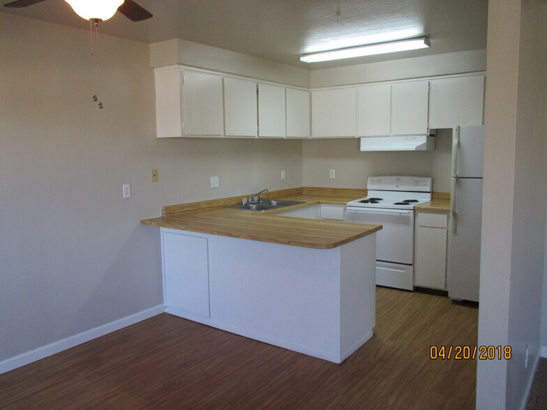 More Photos Of 266 S Yolo St, Willows Apartments For Sale