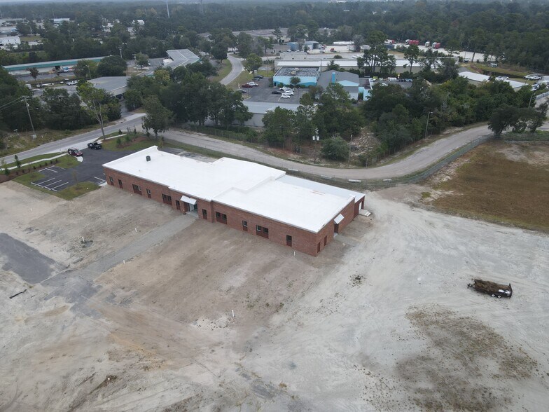 More Photos Of 250 Raleigh St, Wilmington Warehouse For Lease