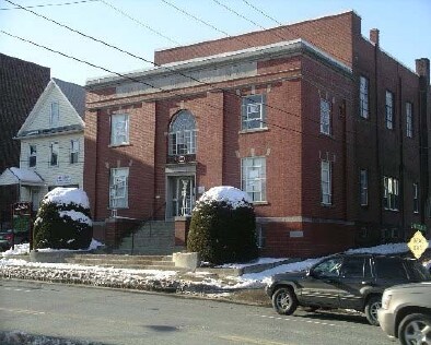 More Photos Of 54 Washington St, Middletown Office For Sale