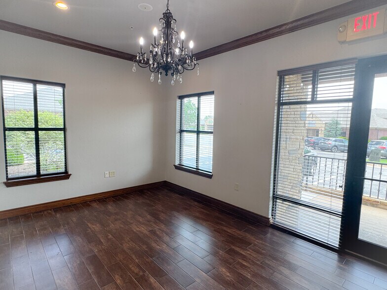 More Photos Of 9212 N Kelley Ave, Oklahoma City Office For Lease