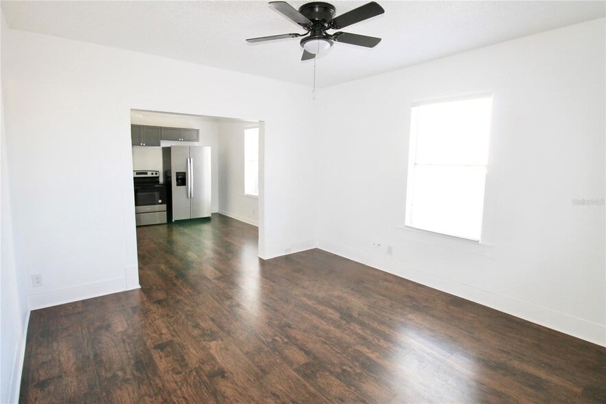 More Photos Of 610 Dundee Rd, Dundee Storefront Retail Residential For Lease