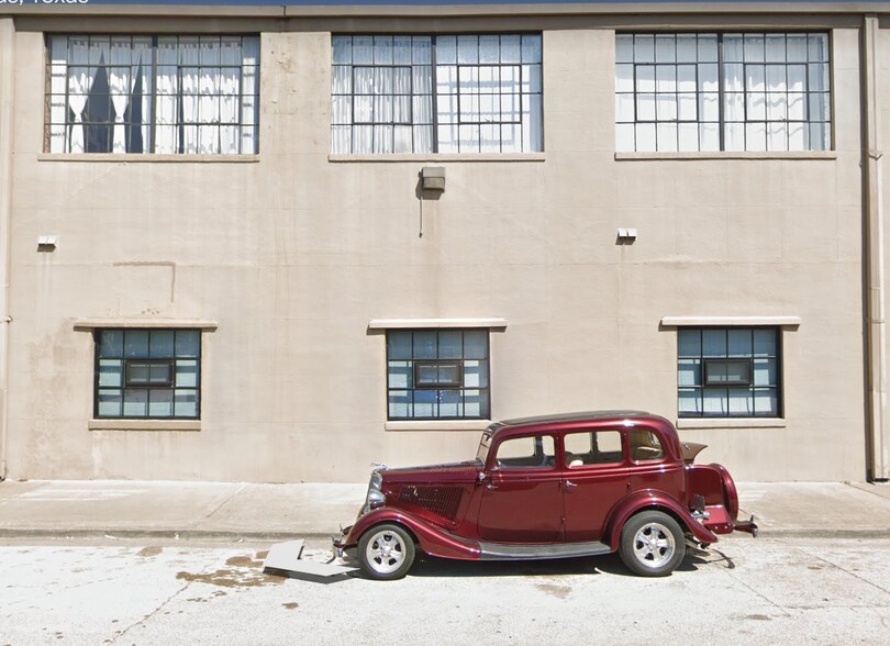 More Photos Of 4121 Commerce St, Dallas Unknown For Lease