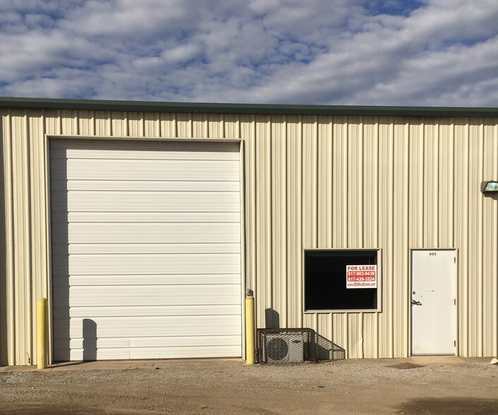 More Photos Of 850-900 Blue Mound Rd W, Haslet Light Manufacturing For Lease