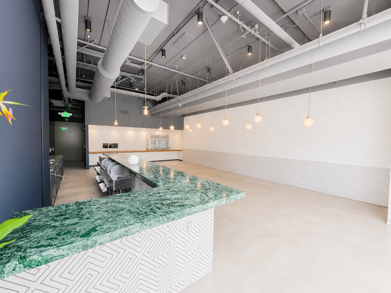 More Photos Of 235 S San Pedro St, Los Angeles Apartments For Lease