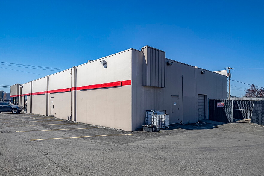 More Photos Of 7209 NE Highway 99, Vancouver Freestanding For Lease
