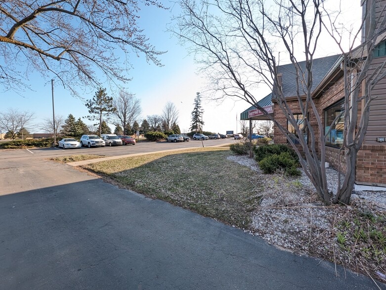 More Photos Of 3311 South Airport Rd, Traverse City Storefront Retail Office For Lease