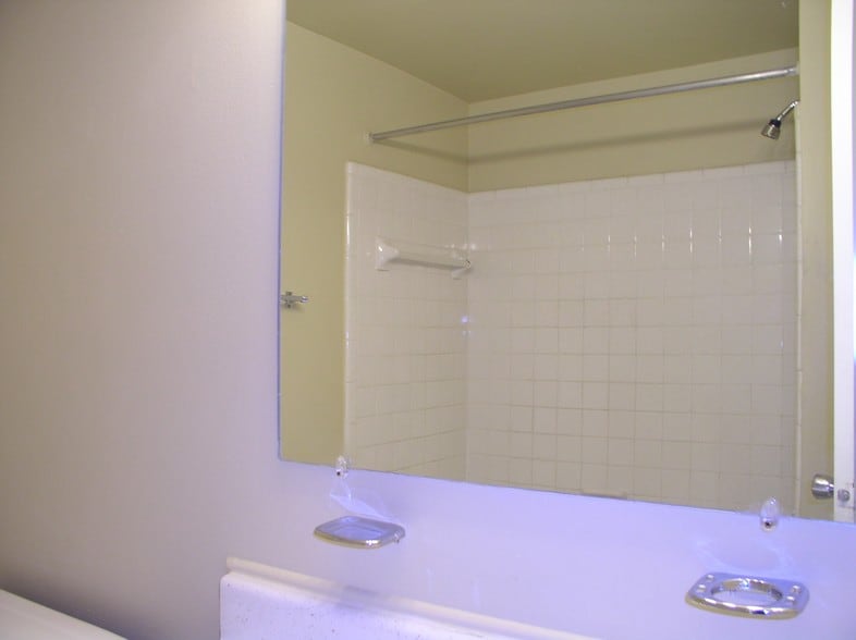 More Photos Of 24949 Mayfair Dr, Flat Rock Apartments For Sale