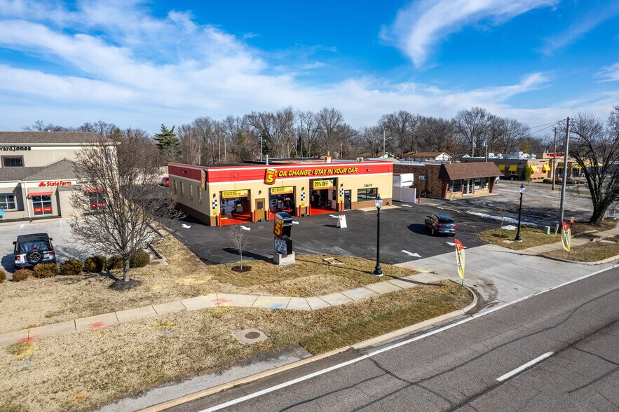 More Photos Of 15619 Manchester Rd, Ellisville Auto Repair For Sale