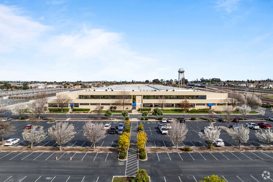 More Photos Of 701 Willow Pass Rd, Pittsburg Warehouse For Lease