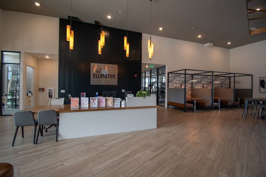 More Photos Of 234 E Mitchell Hammock Rd, Oviedo Apartments For Lease