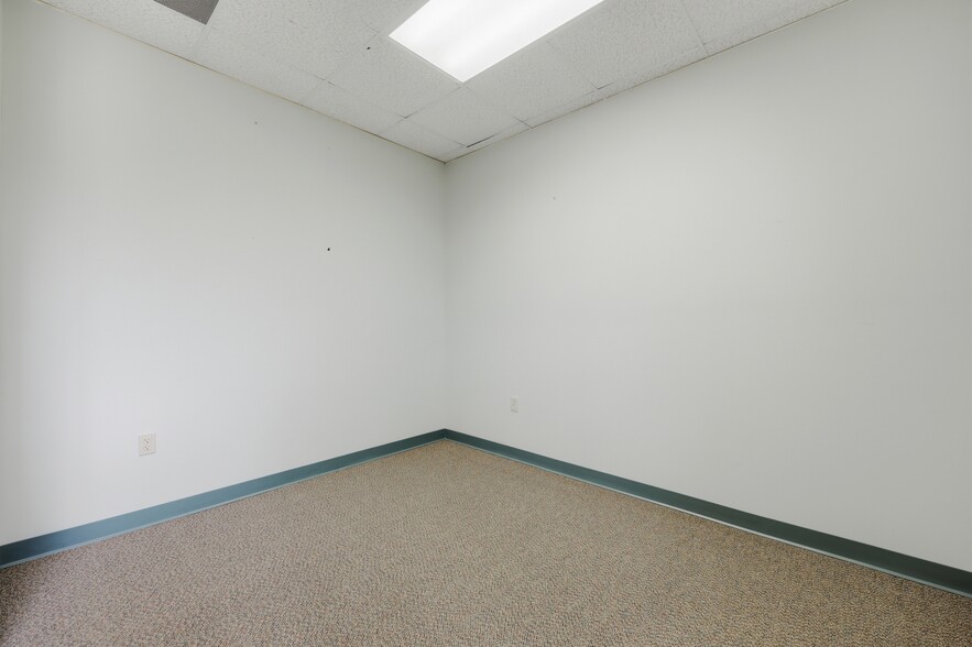 More Photos Of 5 Federal St, Danvers Medical For Lease