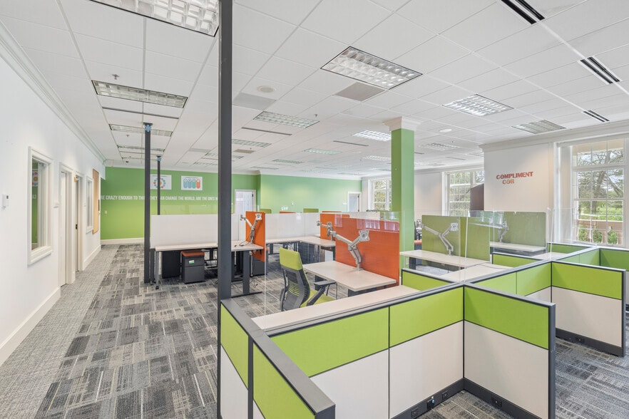 More Photos Of 1801 Richards Rd, Toledo Office For Sale